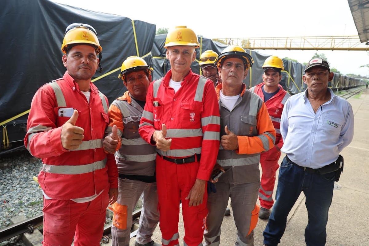 La ministra de Transporte, María Fernanda Rojas Mantilla, lideró el acto donde se firmó el memorando de entendimiento para avanzar en la habilitación del transporte de pasajeros en el corredor férreo La Dorada–Chiriguaná.
Suministrada/Vanguardia