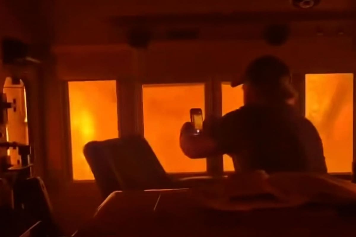 Impactantes imágenes del tren atrapado en el incendio en Ontario, Canadá.