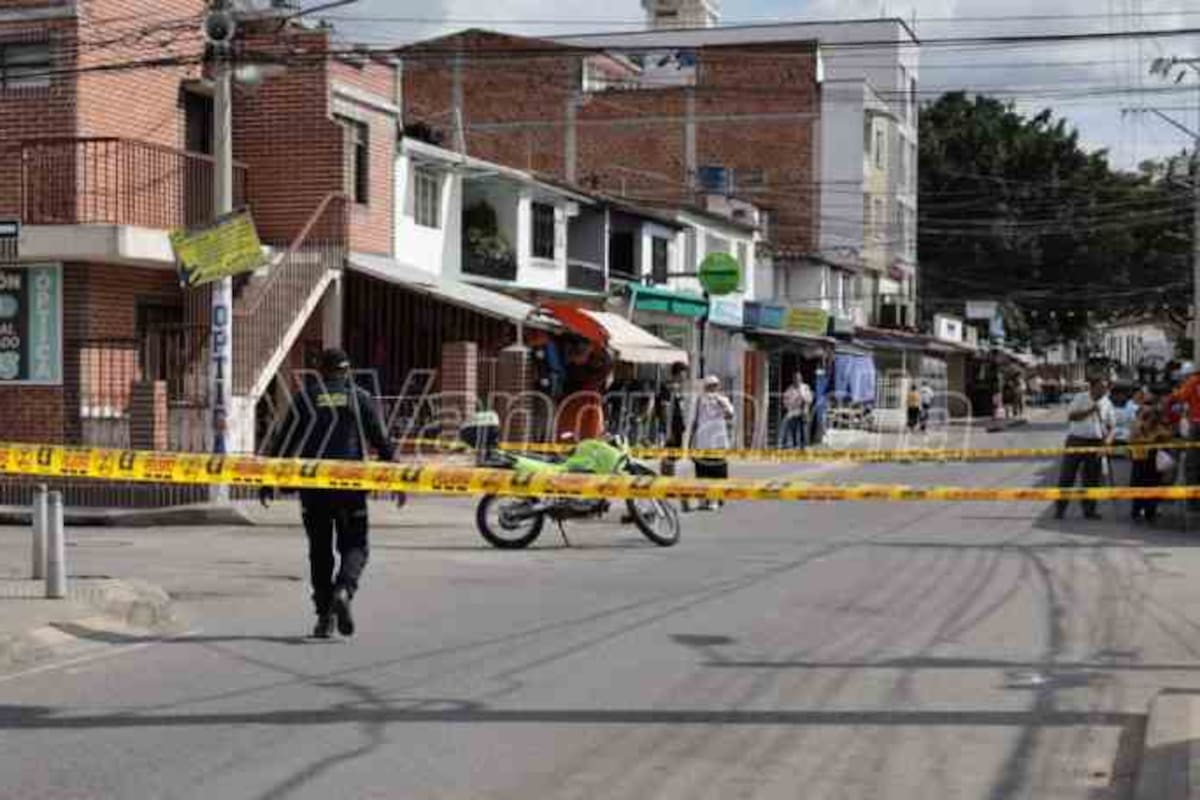 Tres delincuentes protagonizaron violento fleteo en el barrio El Poblado, en Girón
Fotografía: Suministrada Nicolás Mejía/VANGUARDIA.