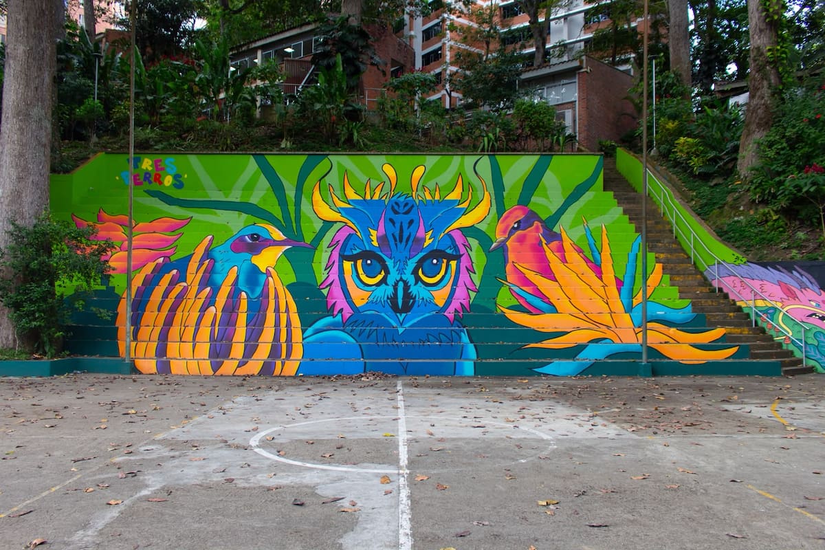 Tres Perros celebra 10 años de arte urbano en Bucaramanga con la exposición ‘Seguir ladrando’. Foto suministrada/VANGUARDIA