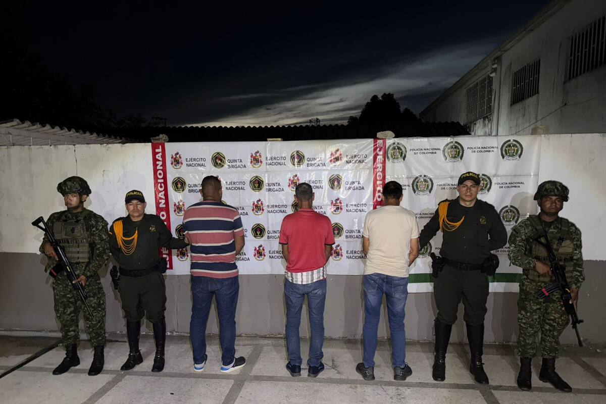 Tres presuntos integrantes de una red de abigeato fueron capturados.