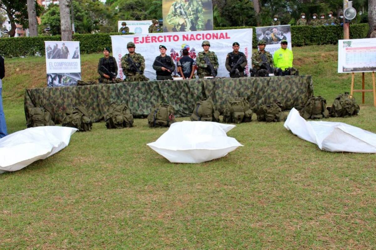 Los cuerpos sin vida de los guerrilleros muertos, fueron trasladados a la morgue del Instituto Nacional de Medicina Legal y Ciencias Forenses, seccional Bucaramanga. (Foto: Suministrada/VANGUARDIA LIBERAL )