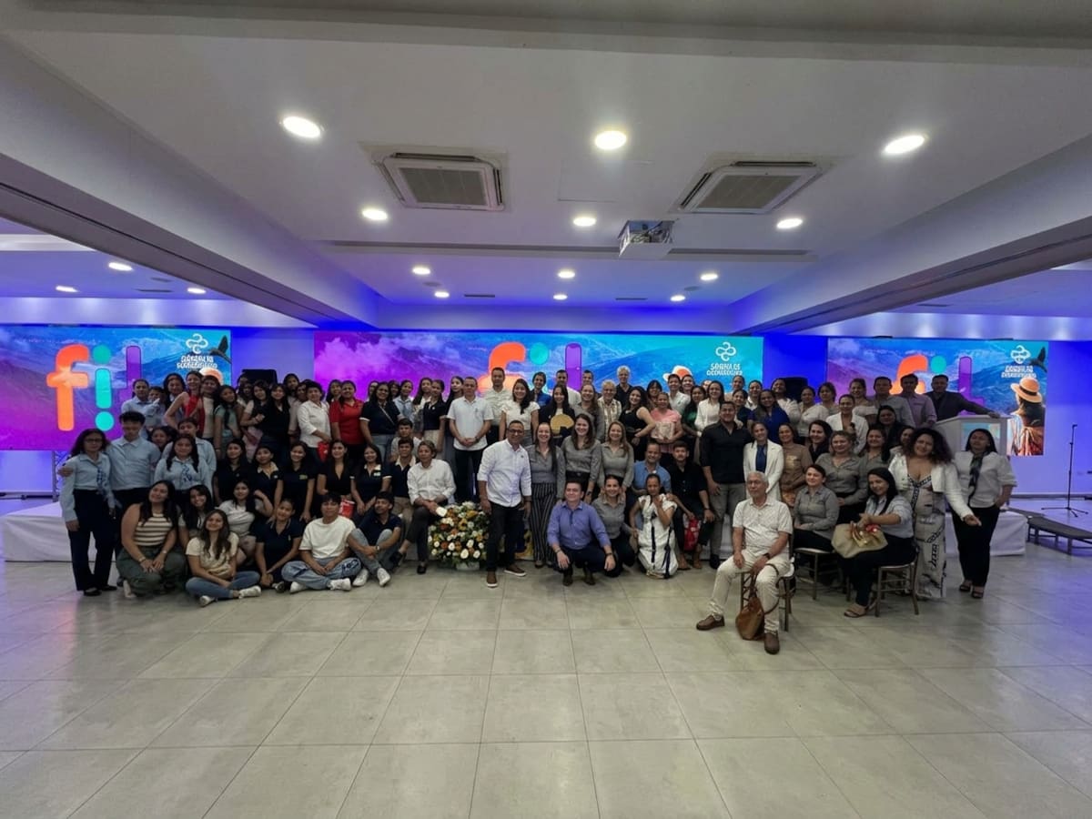 Más de 300 empresarios del sector escucharon a especialistas de España, Costa Rica y Colombia sobre las tendencias que están redefiniendo el turismo en el mundo.