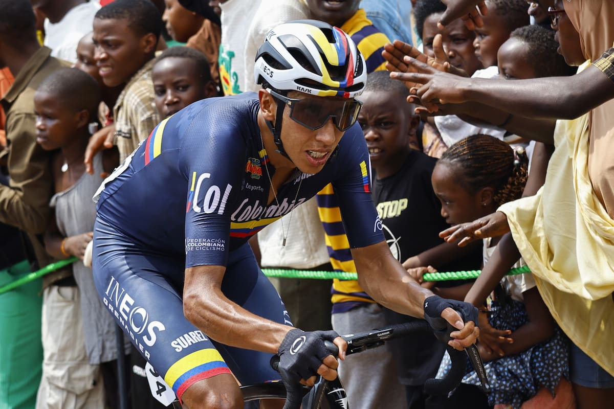 KIGALI (Rwanda), 28/09/2025.- Egan Bernal from Colombia competes in the Elite Men race at the UCI Road Cycling World Championships in Kigali, Rwanda, 28 September 2025. (Ciclismo, Ruanda) EFE/EPA/KIM LUDBROOK
