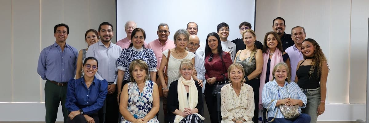 Conversatorio en la UDES sobre las oportunidades de trabajo, inversión y estudio en Estados Unidos.