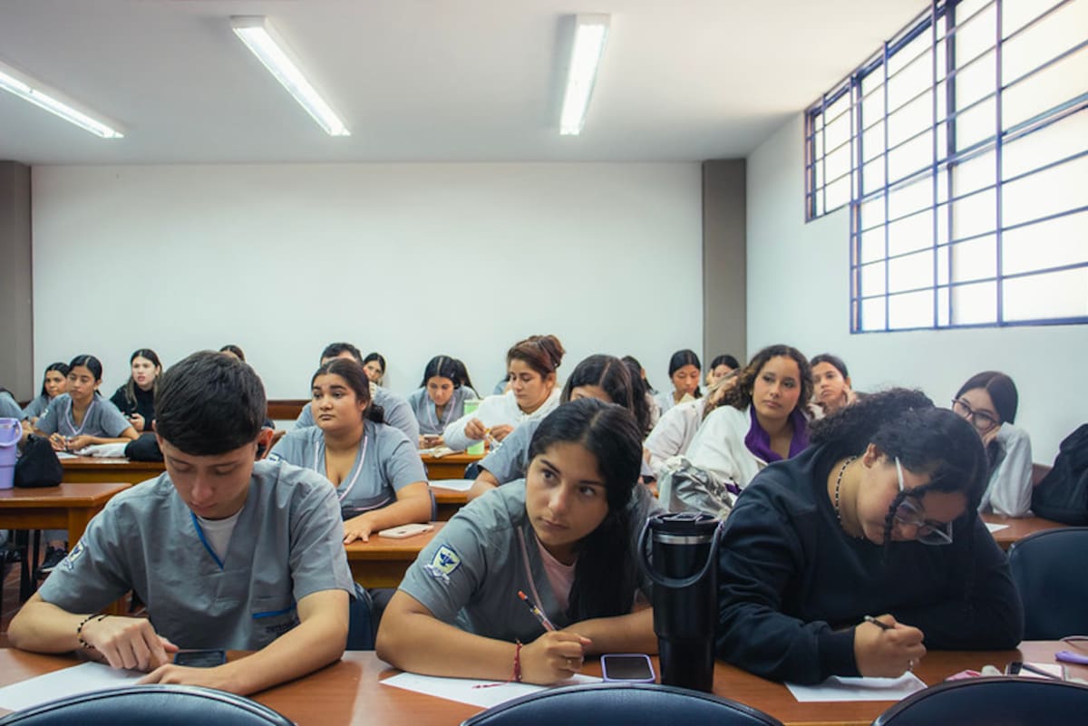 La palabra como alivio: jóvenes de la Udes reflexionaron sobre emociones y salud mental.