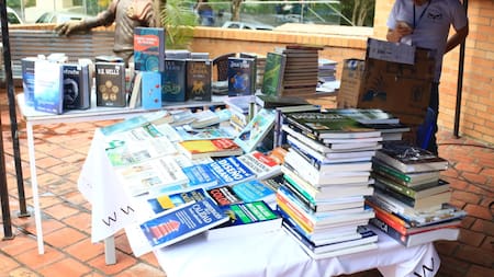 La Feria del Libro UDES reúne autores, editoriales y academia en Bucaramanga