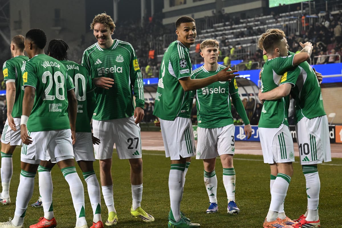 BAKU (Azerbaijan), 18/02/2026.- Players of Newcastle United celebrate after scoring a goal during the UEFA Champions League play-offs 1st leg match between Qarabaq FK and Newcastle United in Baku, Azerbaijan, 18 February 2026. (Liga de Campeones, Azerbaiyán) EFE/EPA/STRINGER