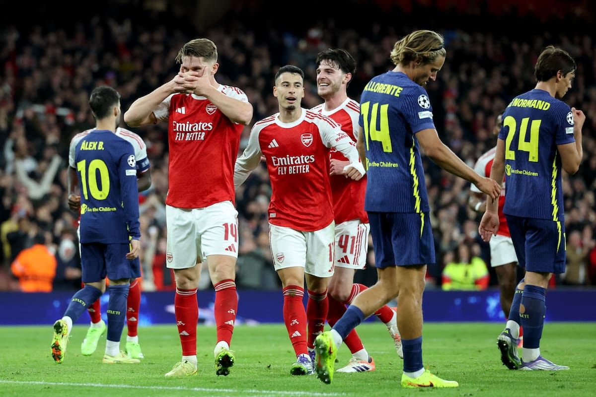 LONDON (United Kingdom), 21/10/2025.- Viktor Gyokeres (L) of Arsenal celebrates after scoring the 3-0 lead during the UEFA Champions League league phase match between Arsenal FC and Atletico Madrid, in London, Britain, 21 October 2025. (Liga de Campeones, Reino Unido, Londres) EFE/EPA/NEIL HALL