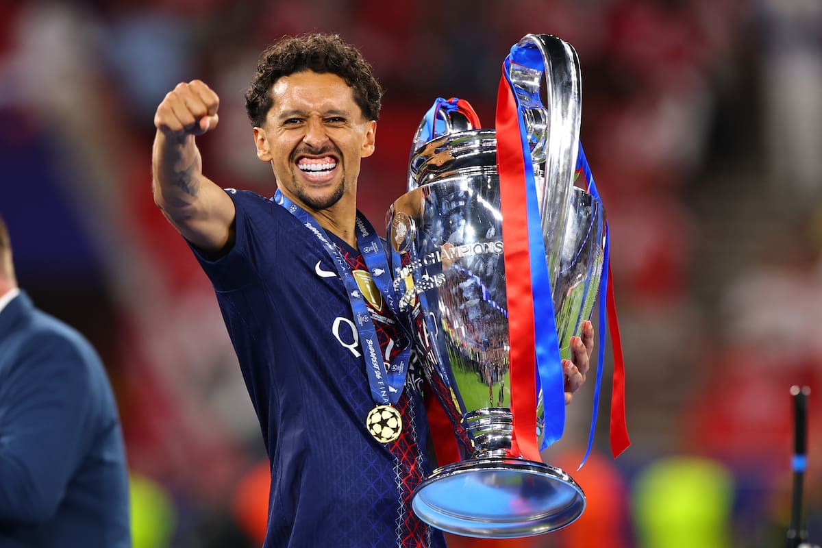 Budapest (Hungary), 30/05/2026.- Marquinhos of PSG celebrates with the trophy after winning the UEFA Champions League final between Paris Saint-Germain and Arsenal in Budapest, Hungary, 30 May 2026. (Liga de Campeones, Hungría) EFE/EPA/ANNA SZILAGYI