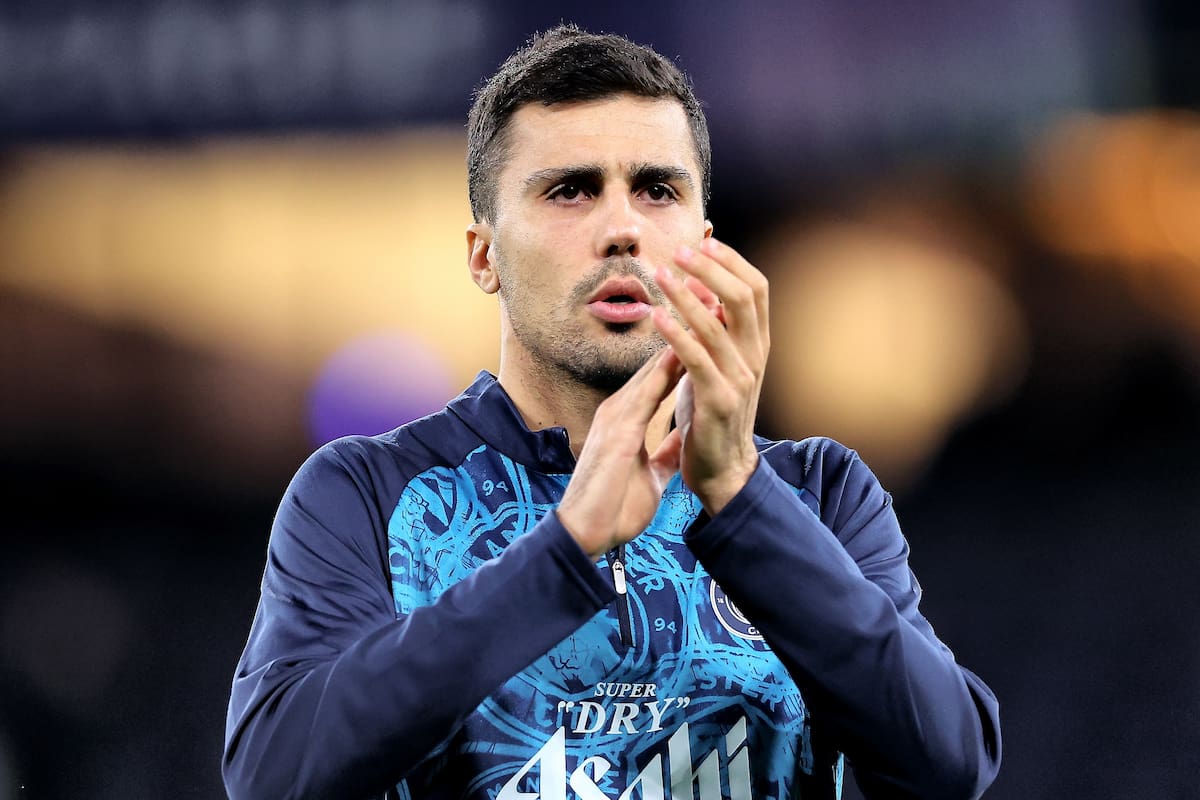 MANCHESTER (United Kingdom), 17/03/2026.- Rodri of Manchester City warms up before the UEFA Champions League Round of 16 2nd leg match between Manchester City and Real Madrid in Manchester, Great Britain, 17 March 2026. (Liga de Campeones, Gran Bretaña, Reino Unido) EFE/EPA/ADAM VAUGHAN