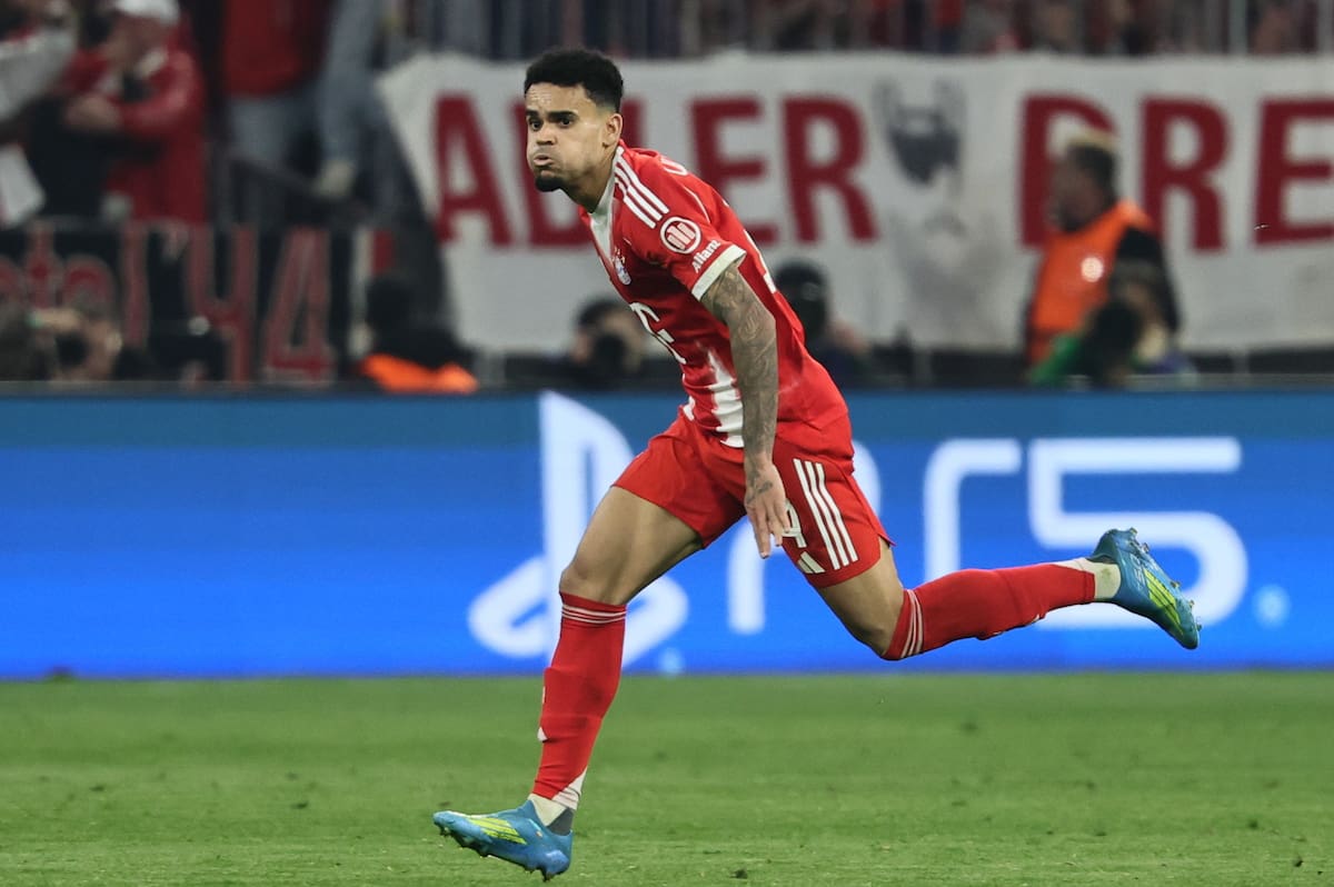 MUNICH (Germany), 15/04/2026.- Luis Diaz of Bayern Munich celebrates after scoring the 3-3 goal during the UEFA Champions League quarter-finals, 2nd leg match FC Bayern Munich against Real Madrid, in Munich, Germany, 15 April 2026. (Liga de Campeones, Alemania) EFE/EPA/RONALD WITTEK