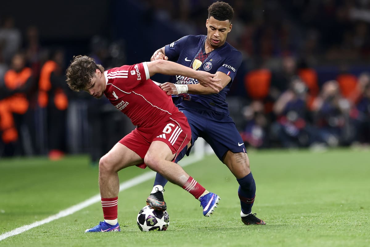 PARIS (France), 08/04/2026.- Desire Doue (R) of PSG in action against Milos Kerkez of Liverpool during the UEFA Champions League quarter-finals, 1st leg match between Paris Saint-Germain FC and Liverpool FC in Paris, France, 08 April 2026. (Liga de Campeones, Francia) EFE/EPA/TERESA SUAREZ