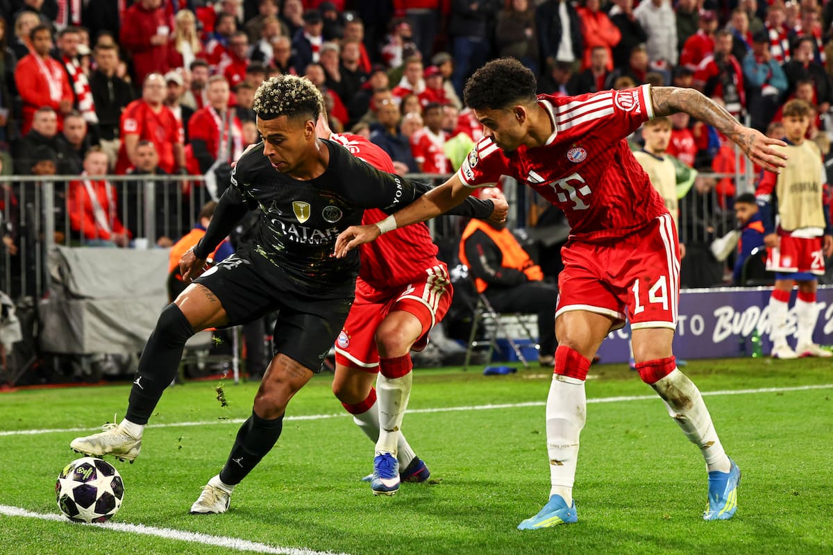 MUNICH (Germany), 06/05/2026.- Desire Doue of PSG (L) in action against Luis Diaz of Bayern Munich (R) during the UEFA Champions League semi-final, second leg soccer match between Bayern Munich and Paris Saint-German, in Munich, Germany, 06 May 2026. (Liga de Campeones, Alemania) EFE/EPA/ANNA SZILAGYI