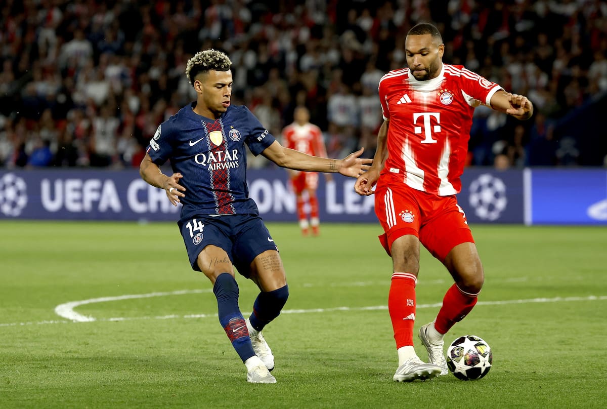 PARIS (France), 28/04/2026.- Desire Doue (L) of PSG in action against Jonathan Tah of Bayern during the UEFA Champions League semi-final match between Paris Saint-Germain and Bayern Munich in Paris, France 28 April 2026. (Liga de Campeones, Francia) EFE/EPA/YOAN VALAT