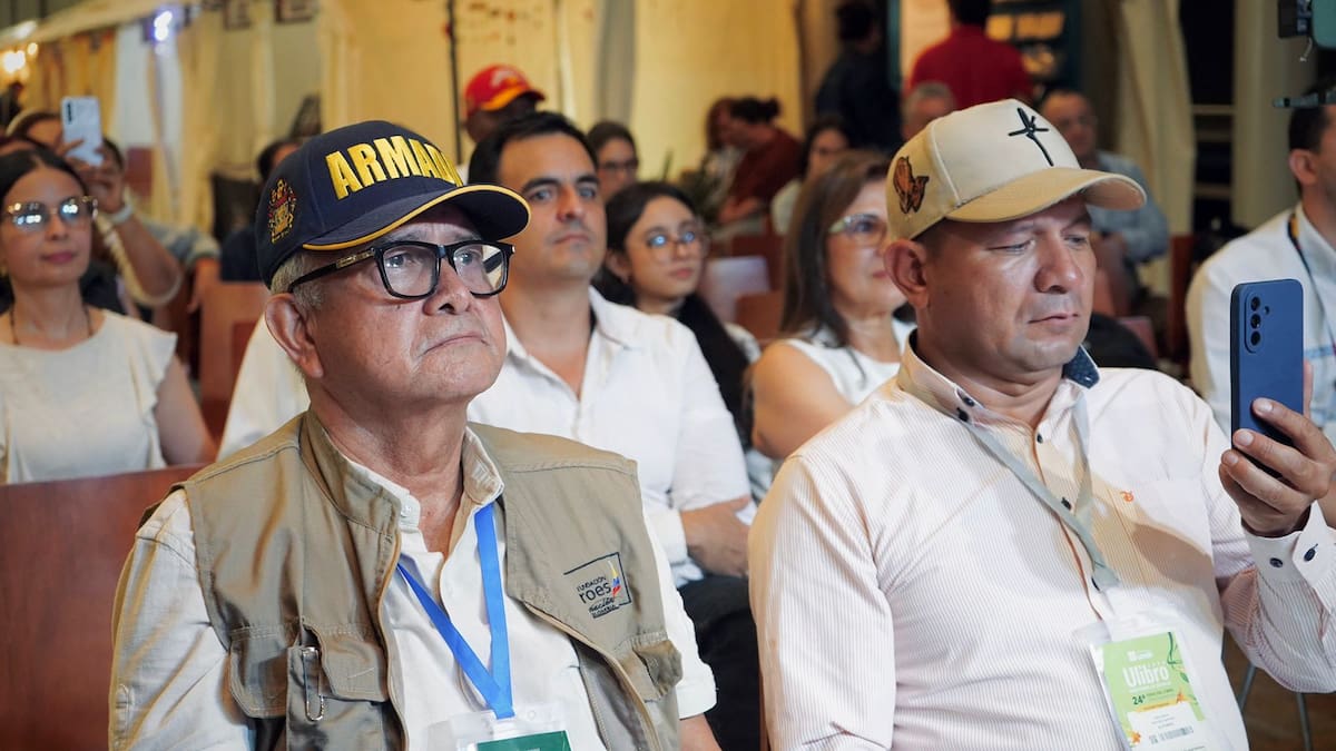 Tres veteranos de la Fuerza Pública se convirtieron en escritores y contaron su historia en Ulibro 2026