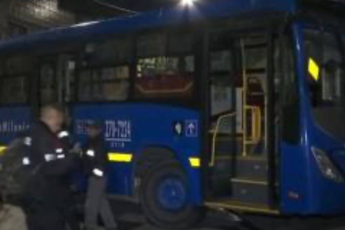 Un bus de SITP se estrelló contra una cosa en Bogotá. Foto: Captura de Pantalla