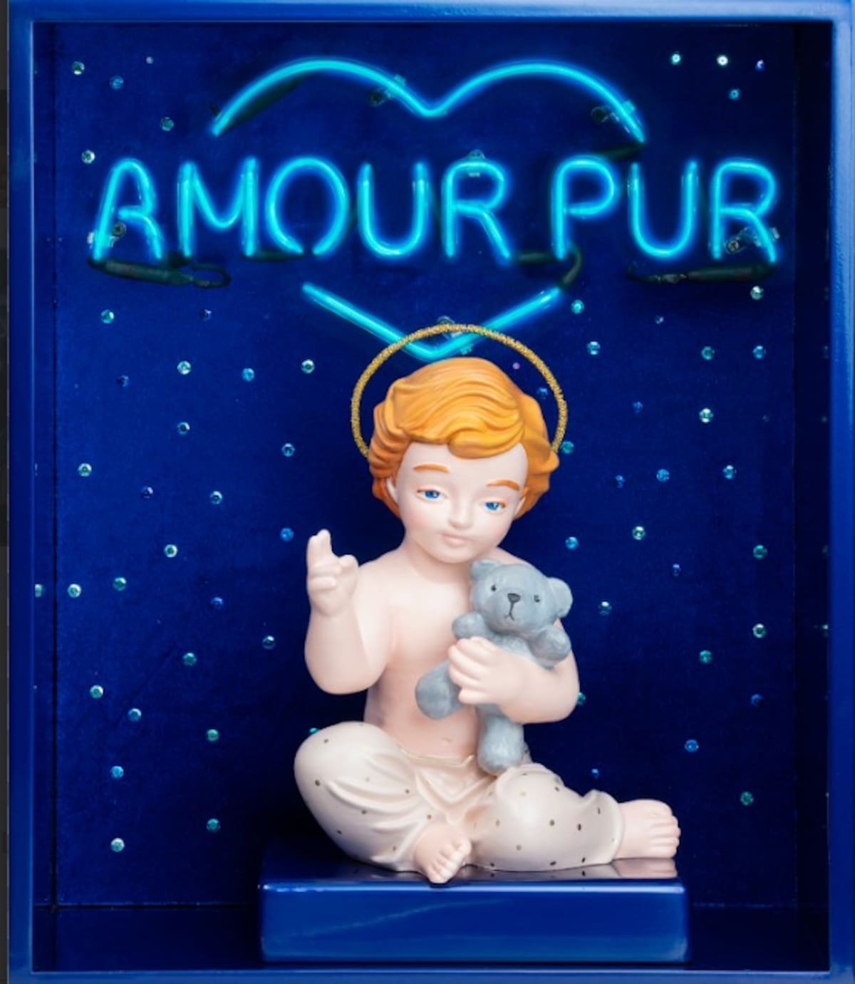 Una bumanguesa llega al Grand Palais de París con “La Virgen de la arepa”. Foto suministrada/VANGUARDIA
