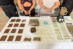Dos mujeres, presuntamente vinculadas a ‘Los de la M’, fueron capturadas con droga en Santander