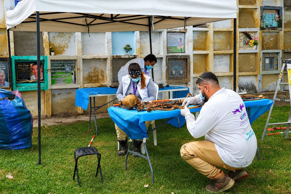 La UBPD logró la recuperación en el cementerio municipal de Santa Rosa del Sur, Bolívar, de cuatro cuerpos que serían de personas desaparecidas en el marco del conflicto armado.
Suministrada/vanguardia