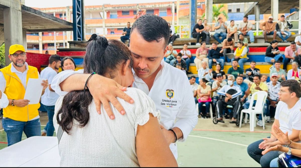 Luego de años de espera, víctimas del conflicto armado recibieron sus cartas de indemnización en el Magdalena Medio.
Suministrada/Vanguardia