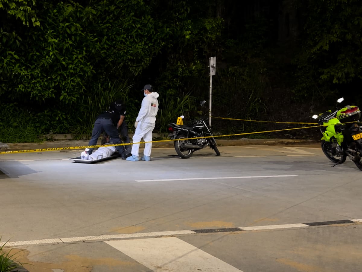 Unidades del CTI de la Fiscalía adelantaron labores de recolección de pruebas en la escena del homicidio.