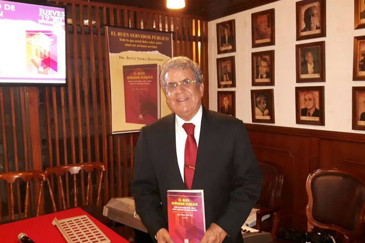 El conferencista y escritor, Jesús Neira Quintero estará en la capital santandereana, en el marco de la próxima Feria Ulibro, de la Unab. (Foto: / VANGUARDIA LIBERAL)