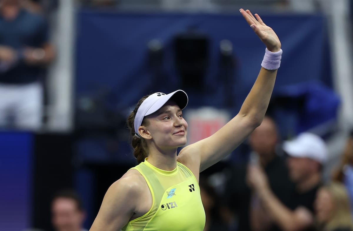 FLUSHING MEADOWS (United States), 13/09/2026.- Elena Rybakina of Kazakhstan celebrates after winning against Aryna Sabalenka of Belarus in the Womens Singles Finals of the US Open Tennis Championships in Flushing Meadows, New York, USA, 12 September 2026. (Tenis, Bielorrusia, Kazajstán, Nueva York) EFE/EPA/SARAH YENESEL