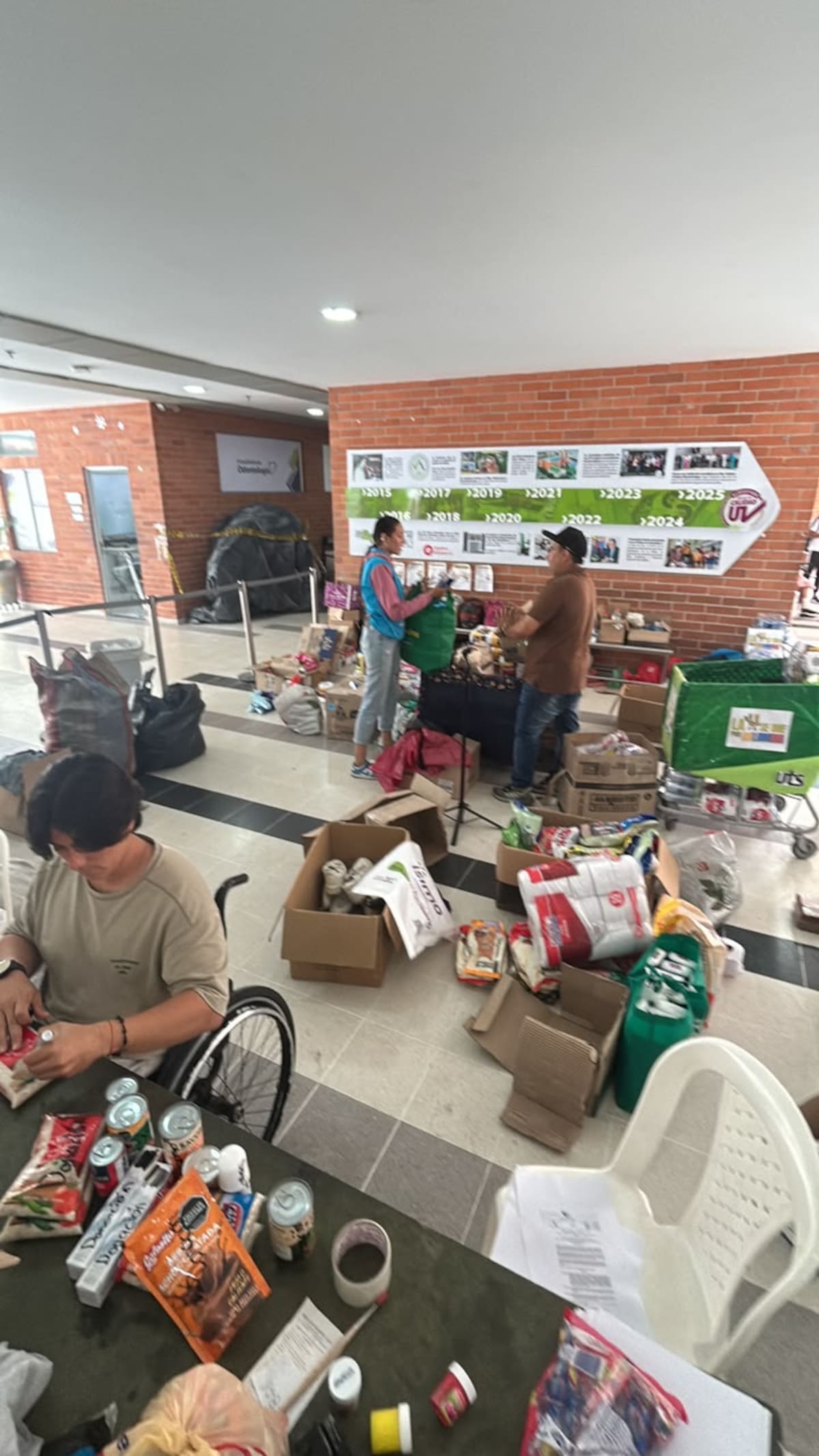 Estudiantes de las UTS lideran una movilización solidaria por Colombia.