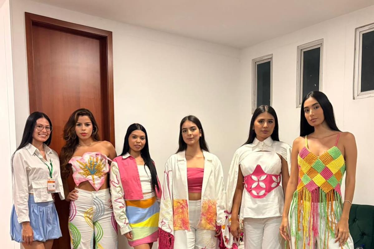 Estudiantes de Modas de las UTS.