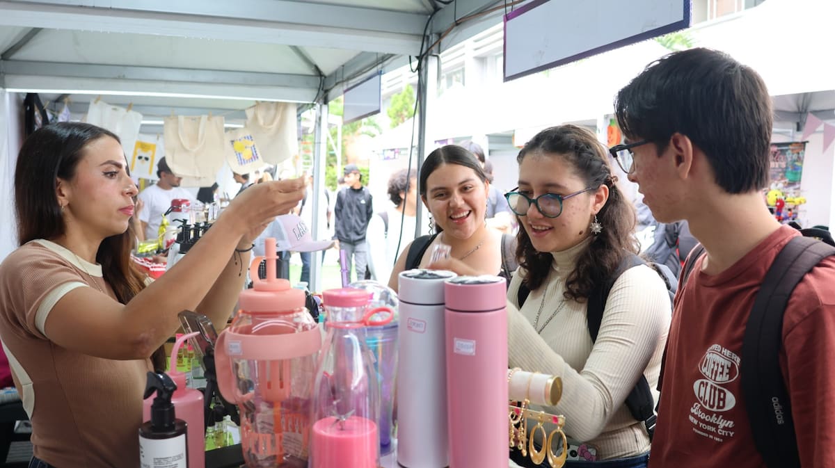 La Feria Uteísta presentó grandes emprendimientos de los jóvenes estudiantes.