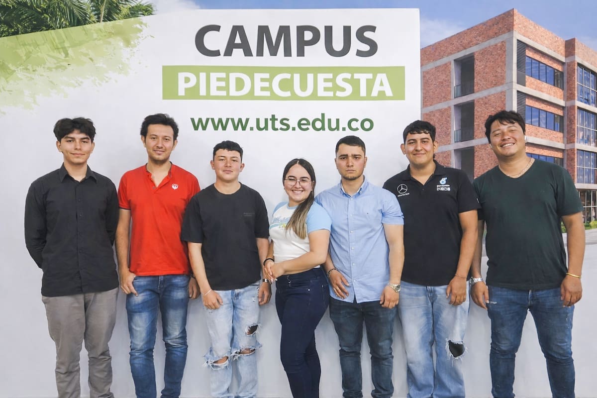 Daniel Carrillo García, José David García Velandia, Juan Sebastián Cuadros Forero, Camila Andrea Suárez Solano, Juan Felipe Henao Camargo, Julián Andrés Pedraza Reina, Luis Fernando Herrera Niño, Yohan Arvey Álvarez Parra.