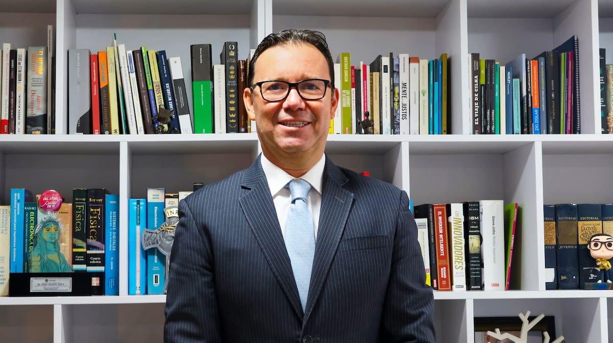 Omar Lengerke Pérez, rector de las UTS.