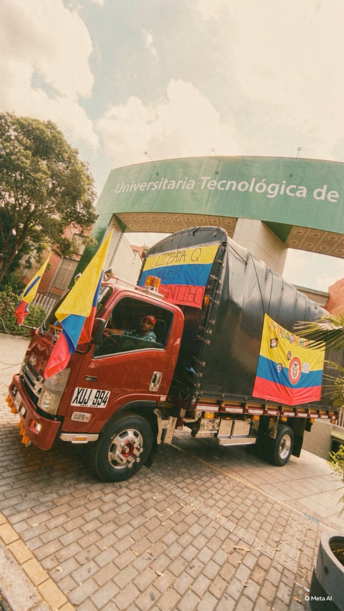Una UTS unida por Colombia: estudiantes transforman donaciones en esperanza.