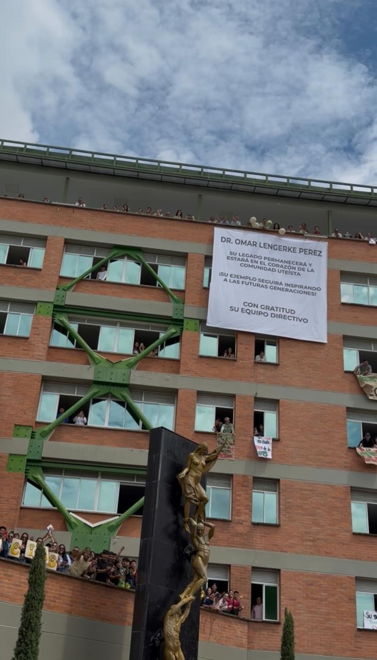 Omar Lengerke cierra una etapa en las UTS rodeado del reconocimiento estudiantil.