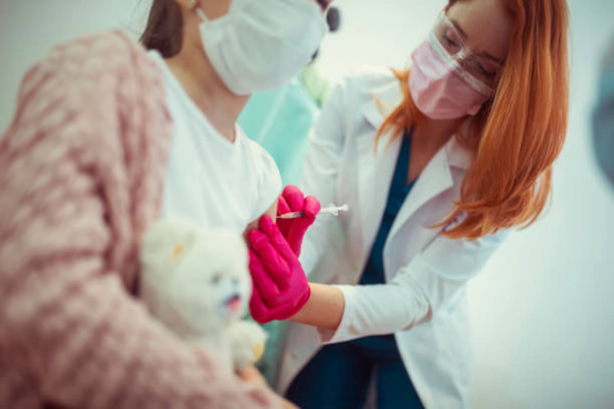 Prevenir es la clave para no sufrir de una enfermedad en tiempos de pico respiratorio, la vacunación es una herramienta poderosa.