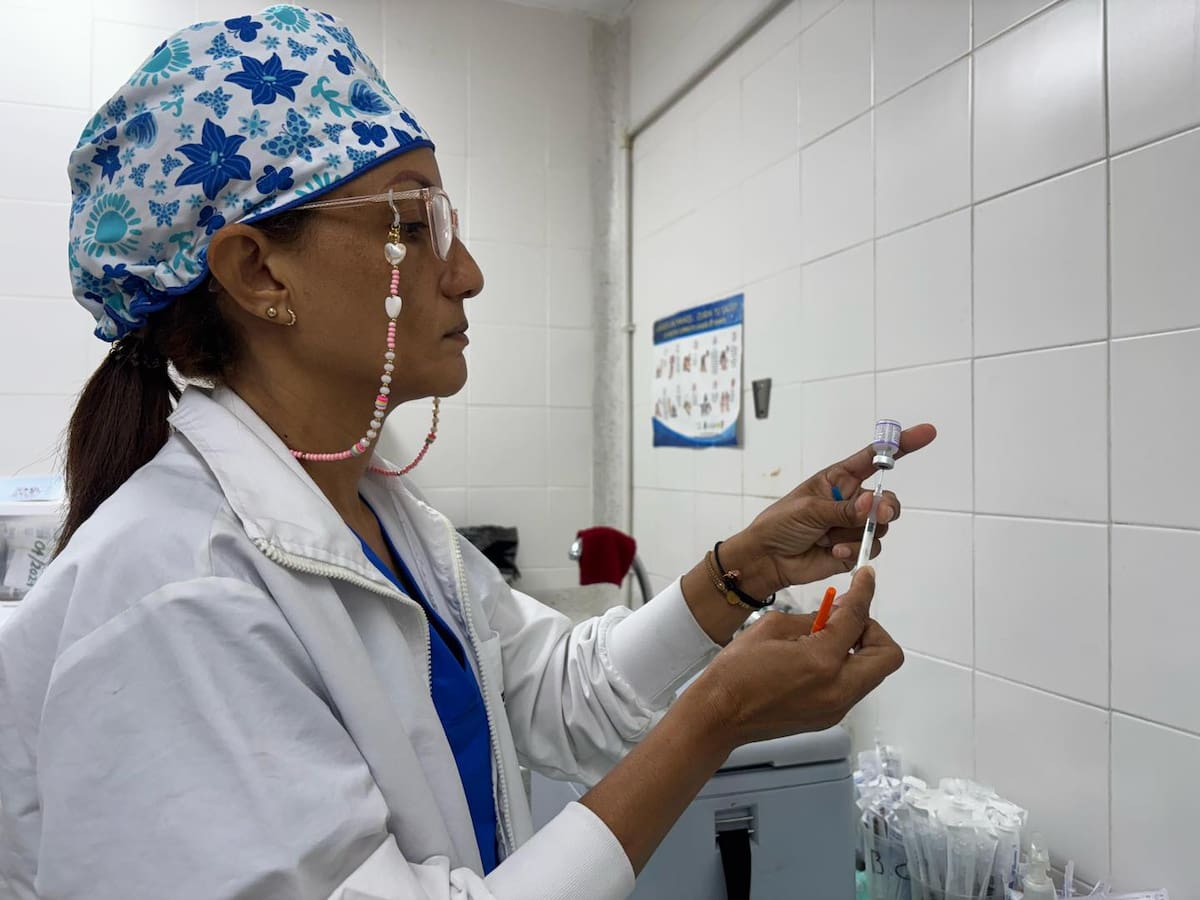 La Secretaría Distrital de Salud y la ESE Barrancabermeja adelantan una jornada especial de vacunación contra el sarampión y la rubéola para reforzar la protección de niños, viajeros y personal de salud.
Suministrada/Vanguardia