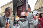 José Manuel Restrepo hizo una parada en el centro de Bogotá: “Vamos a comernos una obleíta”
