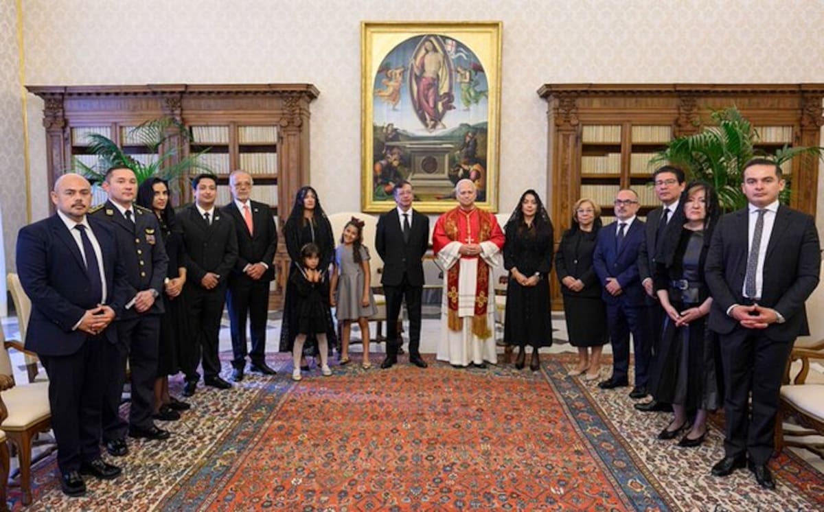 La presencia de Vanessa Cortés Carmona en la comitiva de Gustavo Petro durante su visita al Vaticano desató nueva polémica.