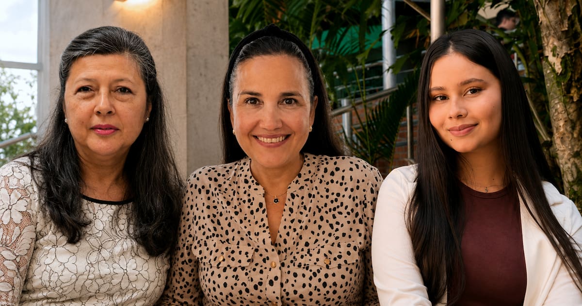 María Colmenares, Ángela Castro y Giselle Jejen representan tres generaciones que han marcado la historia de Vanguardia.