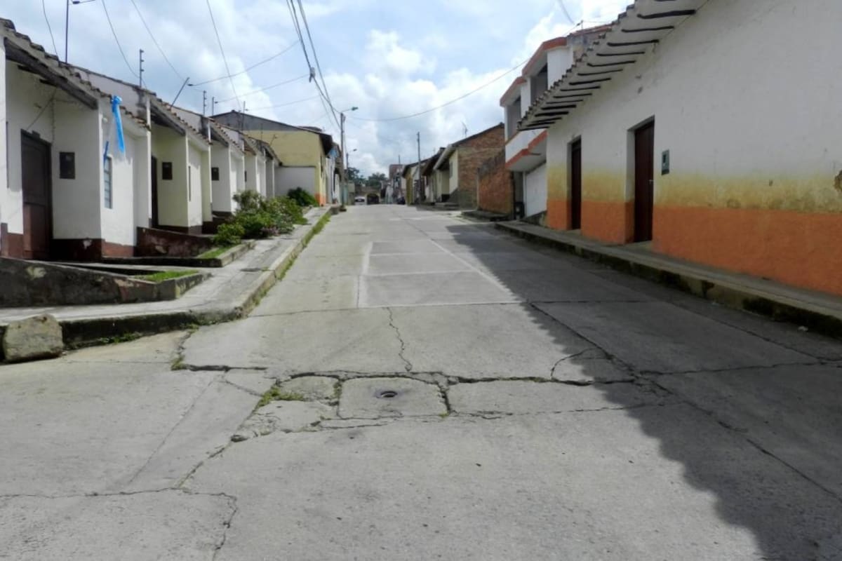 La comunidad espera acciones de las autoridades municipales para que no sigan los malos olores. (Foto: Óscar Carrascal Torrado/VANGUARDIA LIBERAL)
