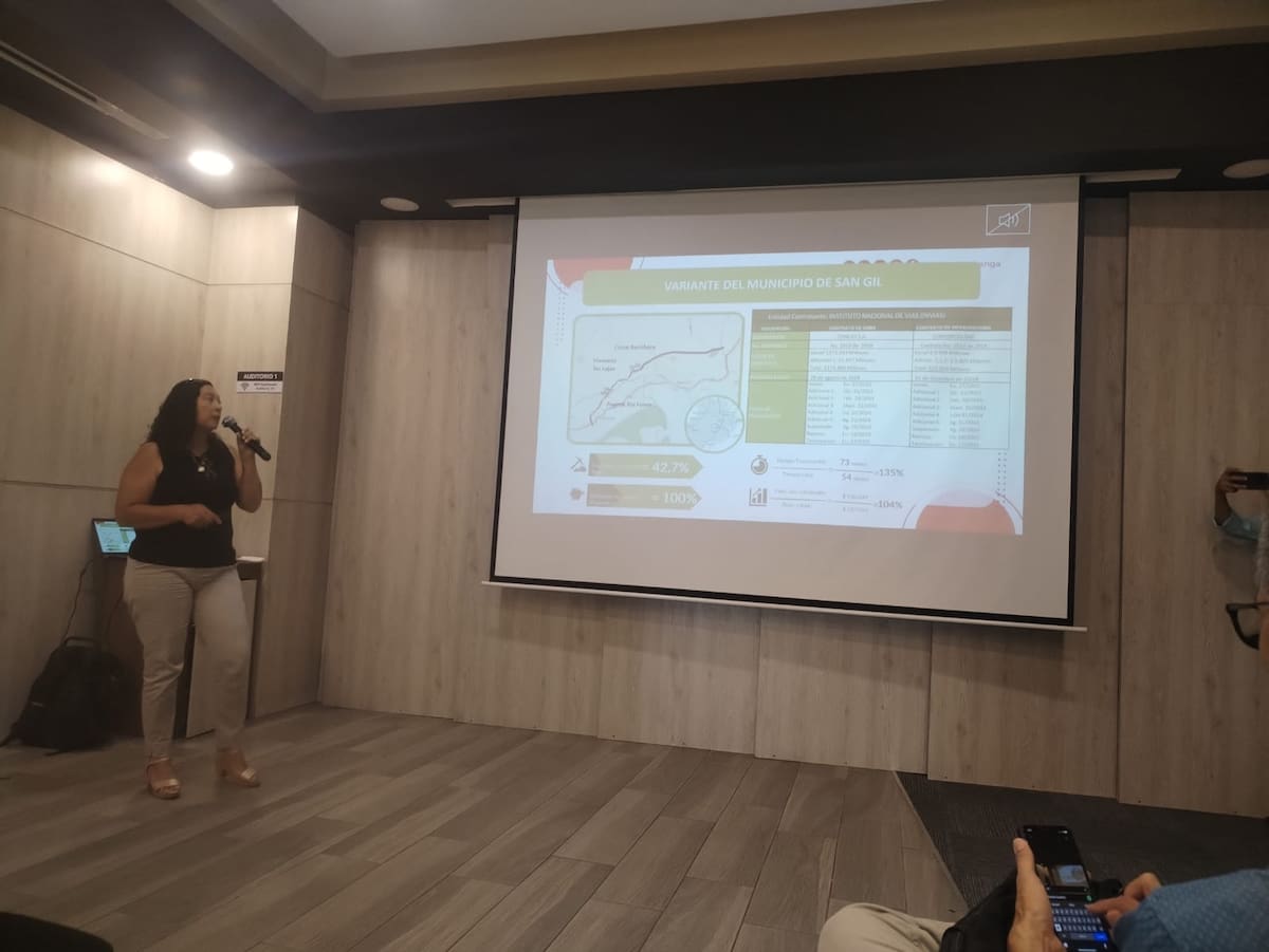 La Cámara de Comercio de Bucaramanga presentó en San Gil el informe de la veeduría.