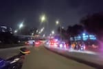 Vendedores informales y moteros generan caos vial en importante corredor de Bogotá