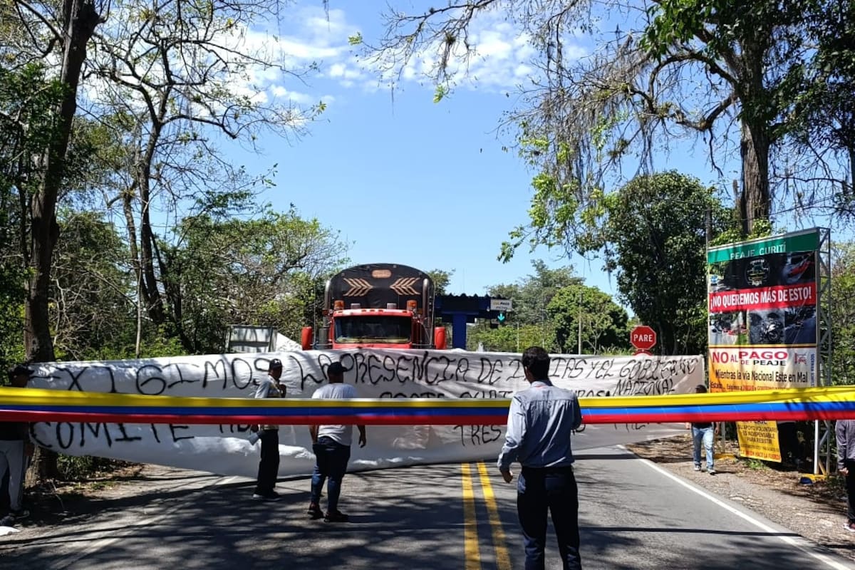 Vía Bogotá - Bucaramanga: bloqueos en peaje de Curití por incumplimientos de Invías | Foto Suministrada