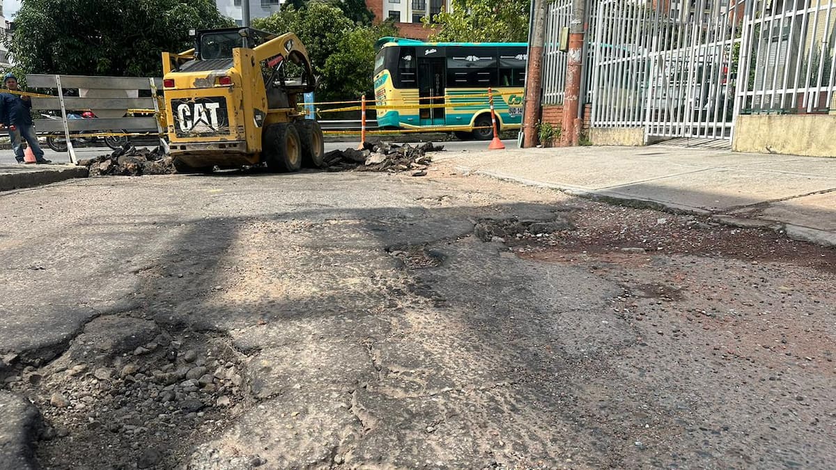 Hay varios frentes de obra interviniendo vías de Floridablanca.