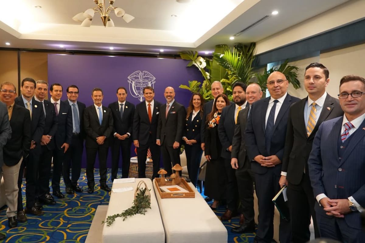 El vicepresidente José Manuel Restrepo habló de la alianza que promete mil millones de dólares, con Washington y que redefine su apuesta en Colombia. Foto: @jrestrp