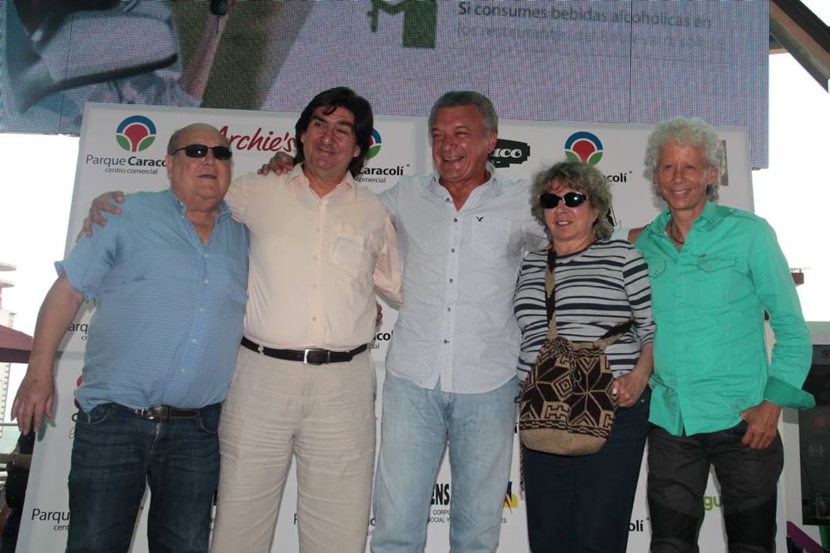 Leo Dan, Fausto, Elio Roca, Vicky y Galy Galeano. (Foto: Javier Gutiérrez/VANGUARDIA LIBERAL)