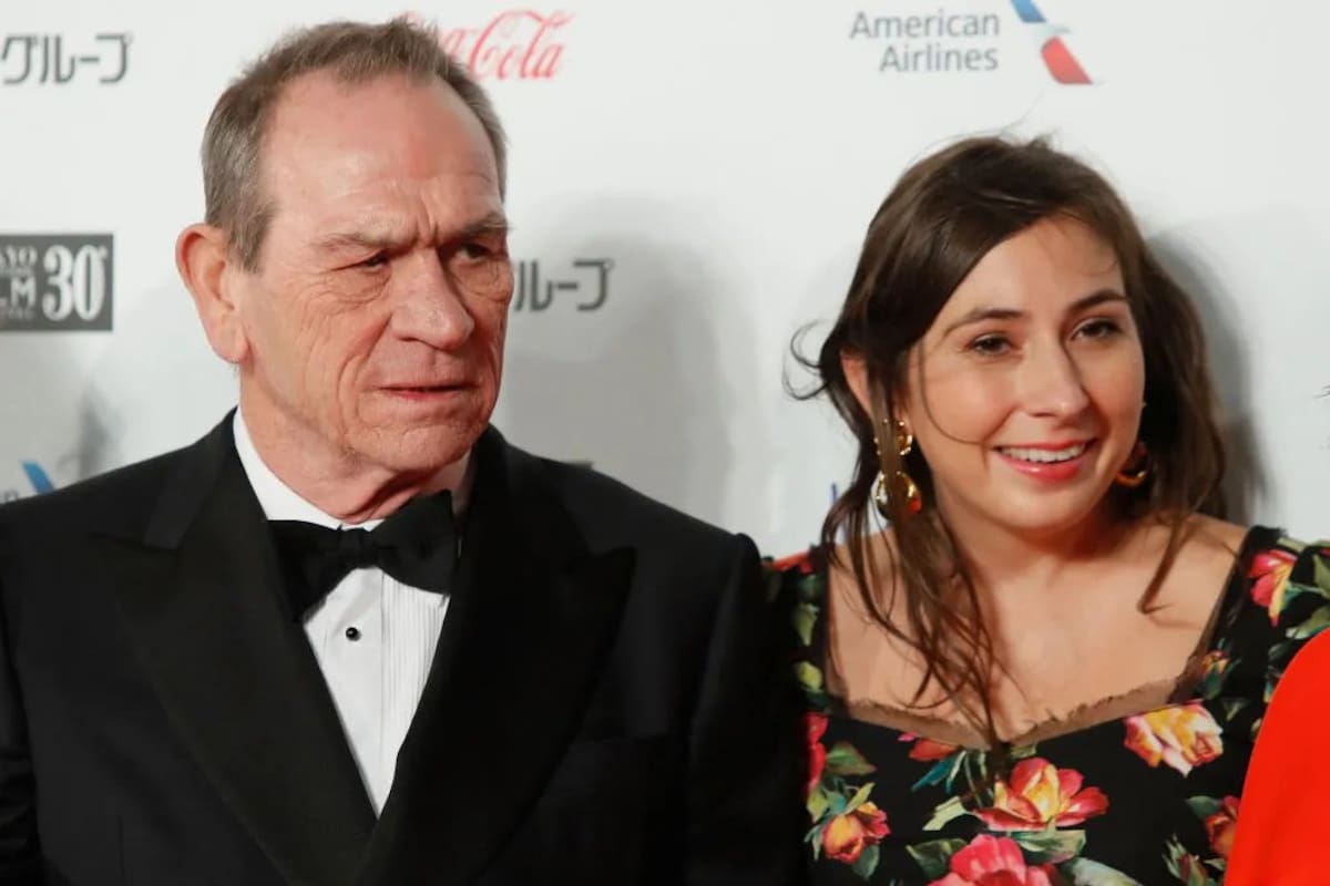 Encuentran sin vida a Victoria Jones en un hotel en Año Nuevo.