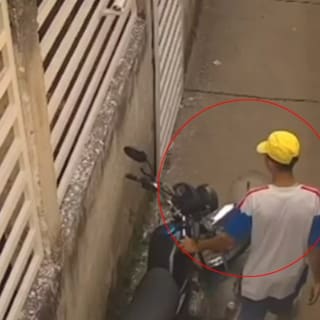 Video: así fue el robo de motocicleta que terminó con una captura en Bucaramanga