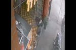 Video de cámara de seguridad revela cómo ocurrió el ataque a bala contra un joven en Bucaramanga